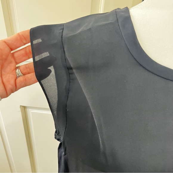 Acrobat black sleeveless blouse, size L - Picture 3 of 9